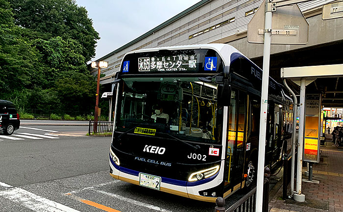 京王燃料電池バス